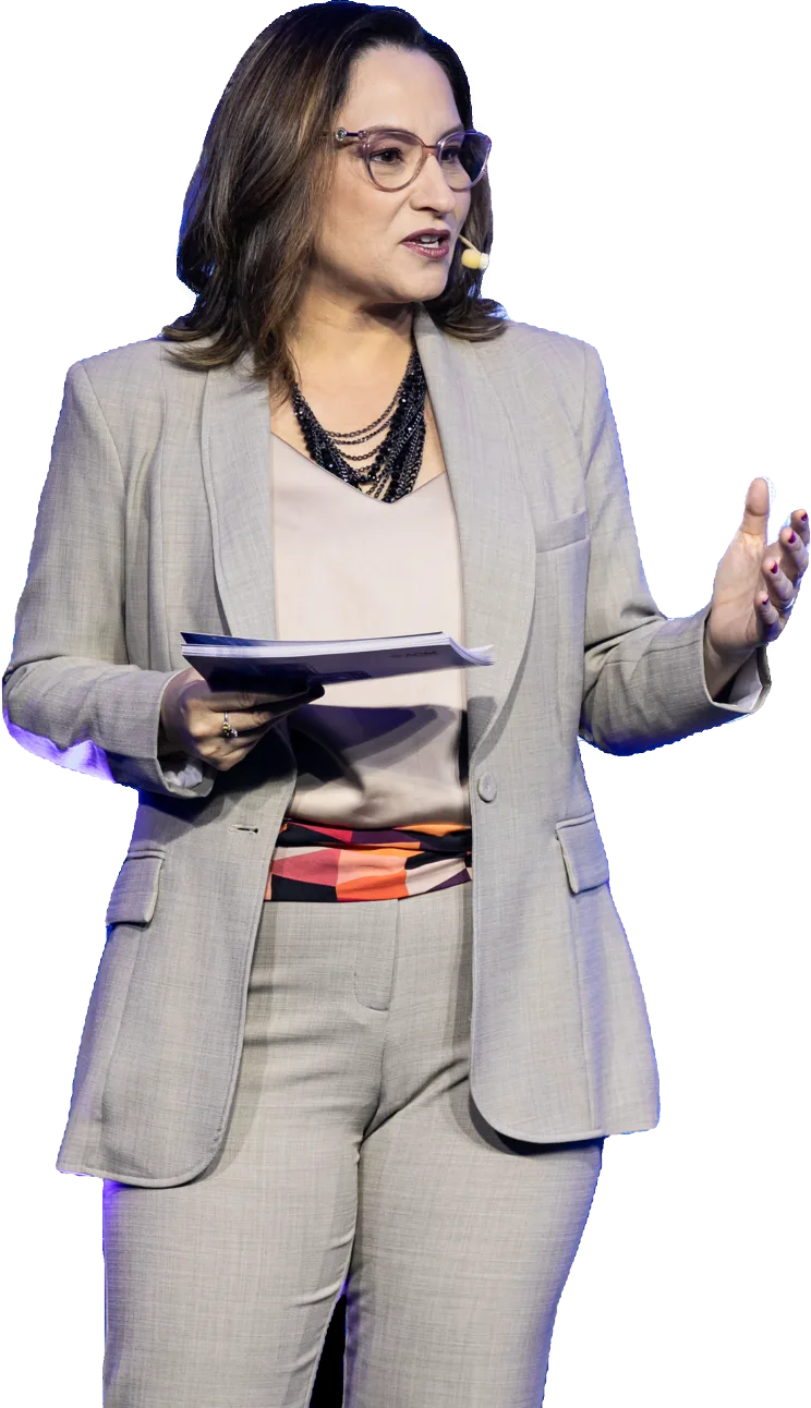 Sonia Campos durante uma palestra